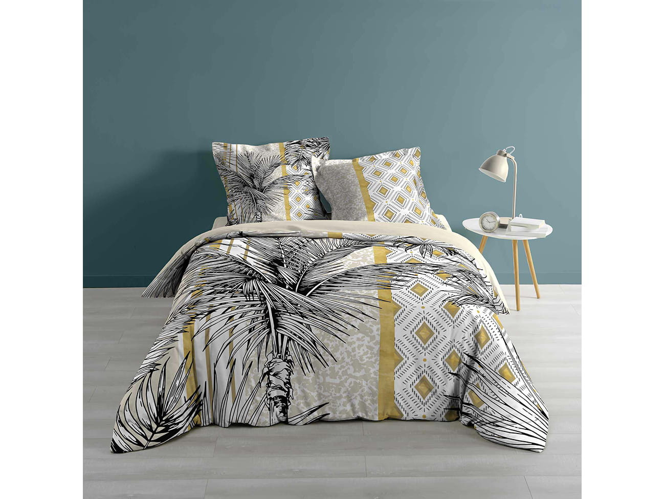 domtextilu.sk Krásne exotické posteľné obliečky bielo žlté s motívom palmy 200 x 220 cm 34145