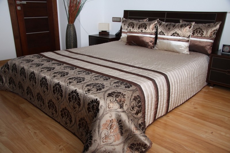 domtextilu.sk Luxusný prehoz na posteľ odtiene hnedej farby s motívom Šírka: 200 cm | Dĺžka: 240 cm 2478-104044