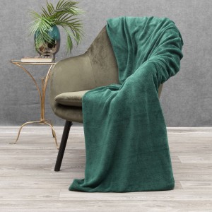 Tmavo zelená jednofarebná hrejivá deka 150 x 200 cm SKLADOM