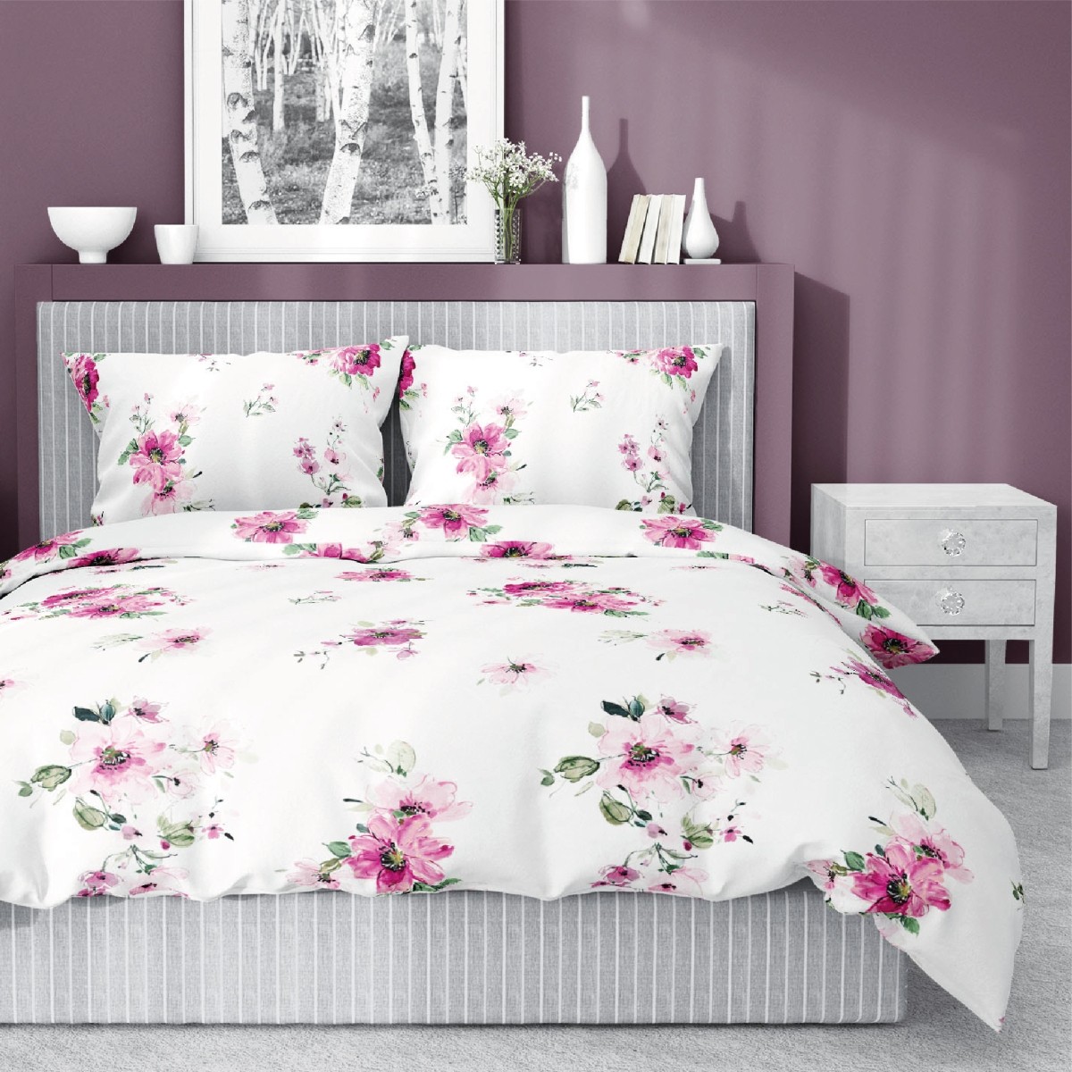 E-shop Posteľná bielizeň z bavlneného saténu v bielej farbe s ružovými kvetinami