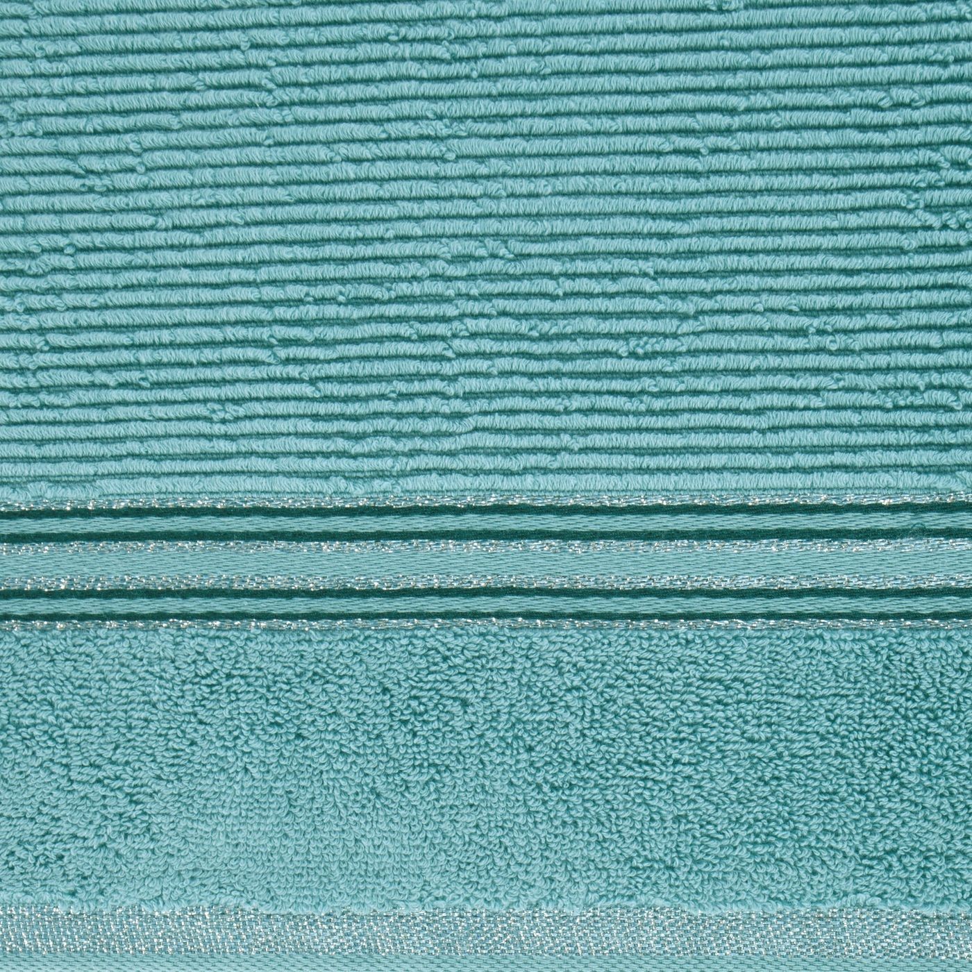 Osuška FILON tyrkysovej farby s ozdobným lemom so striebornou niťou Šírka: 50 cm | Dĺžka: 90 cm
