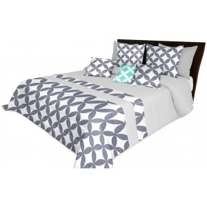 Vzorovaná prikrývka na posteľ s jemným prešívaním