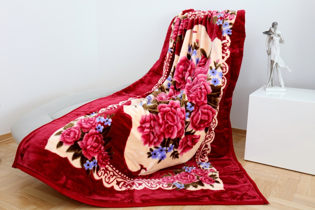 E-shop Teplá deka s kvetmi červenej farby