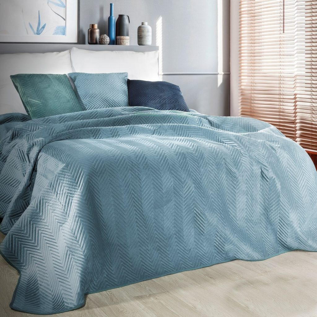 E-shop domtextilu.sk Luxusný dekoračný prehoz na posteľ modrej farby Šírka: 200 cm | Dĺžka: 220 cm 27504-152886