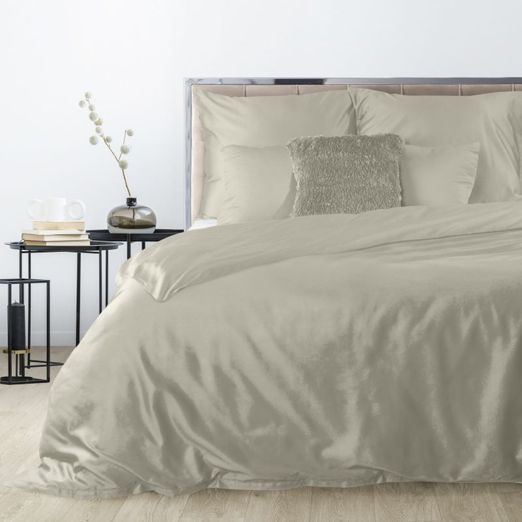 E-shop domtextilu.sk Obojstranné kvalitné posteľné obliečky v béžovej farbe 3 časti: 1ks 180x200 + 2ks 70 cmx80 28393-165874