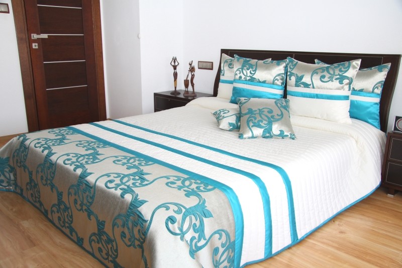 DomTextilu Luxusný prehoz na posteľ tyrkysovo krémový Šírka: 220 cm | Dĺžka: 240 cm 2482-104064